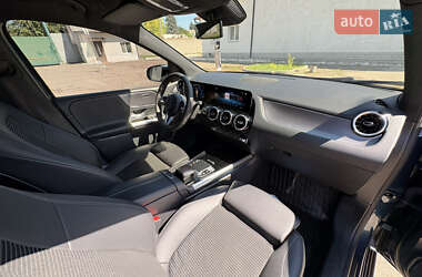 Хэтчбек Mercedes-Benz B-Class 2019 в 