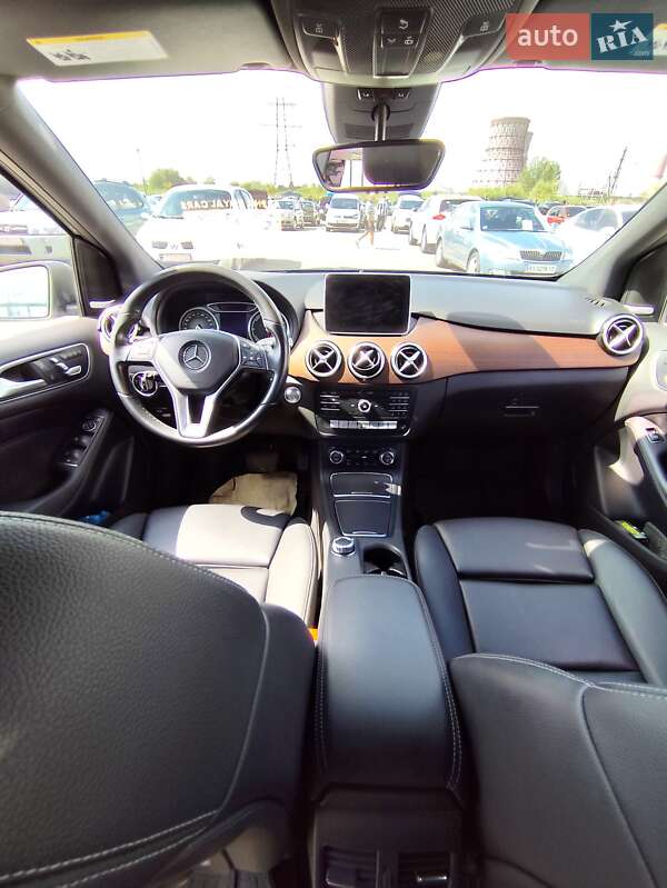 Хэтчбек Mercedes-Benz B-Class 2016 в Харькове фото 12 Хэтчбек Mercedes-Benz B-Class 2016 в Харькове