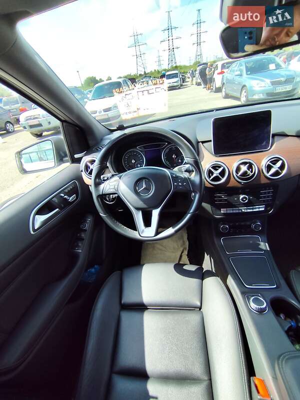 Хэтчбек Mercedes-Benz B-Class 2016 в Харькове фото 17 Хэтчбек Mercedes-Benz B-Class 2016 в Харькове