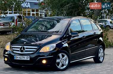 Хэтчбек Mercedes-Benz B-Class 2008 в 
