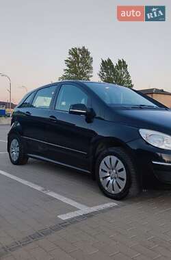 Хэтчбек Mercedes-Benz B-Class 2008 в 