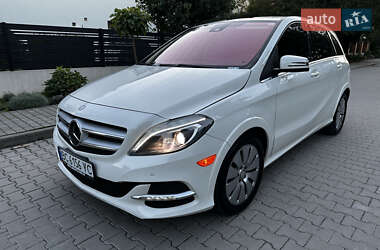 Хетчбек Mercedes-Benz B-Class 2014 в Львові Хетчбек Mercedes-Benz B-Class 2014 в Львові