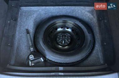 Хэтчбек Mercedes-Benz B-Class 2010 в 