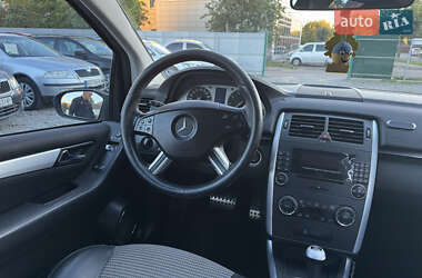 Хэтчбек Mercedes-Benz B-Class 2005 в 