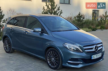Хэтчбек Mercedes-Benz B-Class 2015 в 