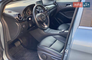 Хэтчбек Mercedes-Benz B-Class 2015 в 