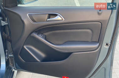 Хэтчбек Mercedes-Benz B-Class 2015 в 