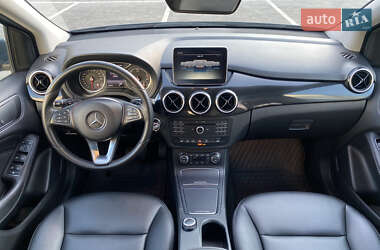 Хэтчбек Mercedes-Benz B-Class 2015 в 
