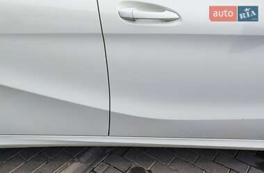 Хэтчбек Mercedes-Benz B-Class 2015 в 