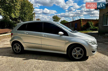 Хэтчбек Mercedes-Benz B-Class 2006 в 