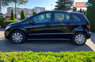 Хэтчбек Mercedes-Benz B-Class 2009 в 