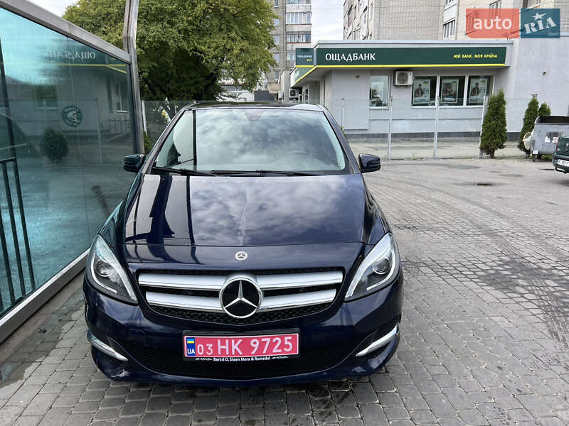 Хэтчбек Mercedes-Benz B-Class 2017 в Львове