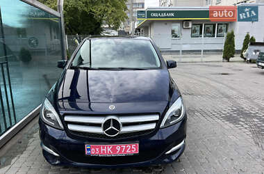 Хэтчбек Mercedes-Benz B-Class 2017 в 