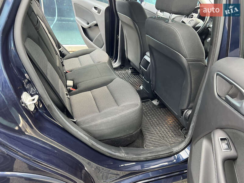 Хэтчбек Mercedes-Benz B-Class 2017 в Львове