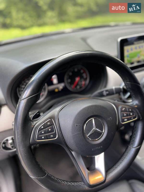 Хэтчбек Mercedes-Benz B-Class 2017 в Львове