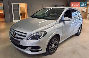 Хэтчбек Mercedes-Benz B-Class 2016 в Львове