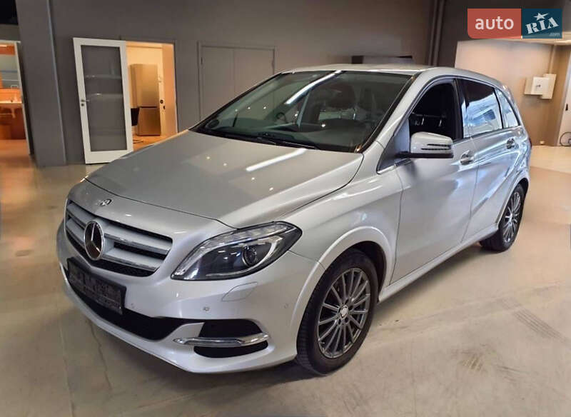 Хетчбек Mercedes-Benz B-Class 2016 в Львові фото 28 Хетчбек Mercedes-Benz B-Class 2016 в Львові
