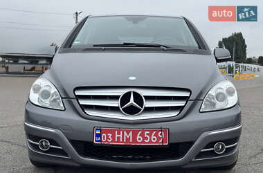 Хэтчбек Mercedes-Benz B-Class 2009 в 