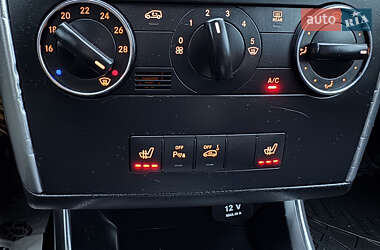Хэтчбек Mercedes-Benz B-Class 2009 в 
