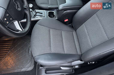 Хэтчбек Mercedes-Benz B-Class 2009 в 
