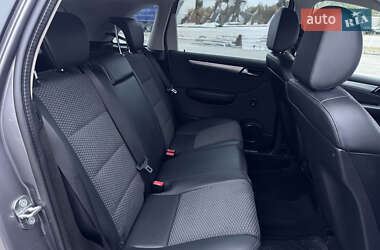 Хэтчбек Mercedes-Benz B-Class 2009 в 