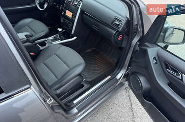Хэтчбек Mercedes-Benz B-Class 2009 в 