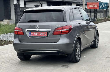 Хэтчбек Mercedes-Benz B-Class 2015 в 