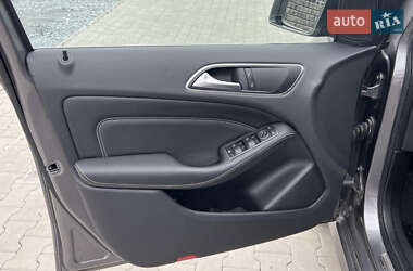 Хэтчбек Mercedes-Benz B-Class 2015 в 