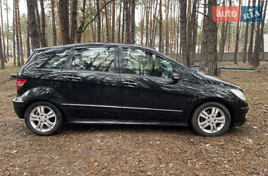 Хэтчбек Mercedes-Benz B-Class 2006 в 