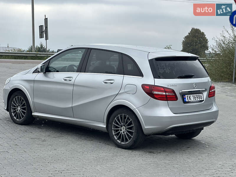 Хетчбек Mercedes-Benz B-Class 2016 в Львові фото 5 Хетчбек Mercedes-Benz B-Class 2016 в Львові
