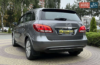 Хэтчбек Mercedes-Benz B-Class 2017 в 