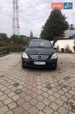 Хэтчбек Mercedes-Benz B-Class 2005 в 