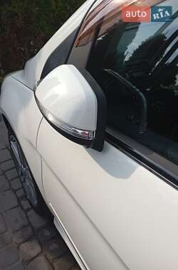 Хэтчбек Mercedes-Benz B-Class 2010 в 