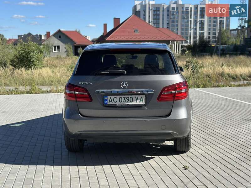 Хетчбек Mercedes-Benz B-Class 2017 в Ковелі