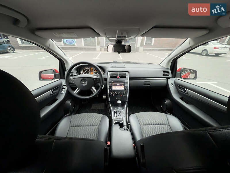 Хетчбек Mercedes-Benz B-Class 2010 в Києві фото 24 Хетчбек Mercedes-Benz B-Class 2010 в Києві