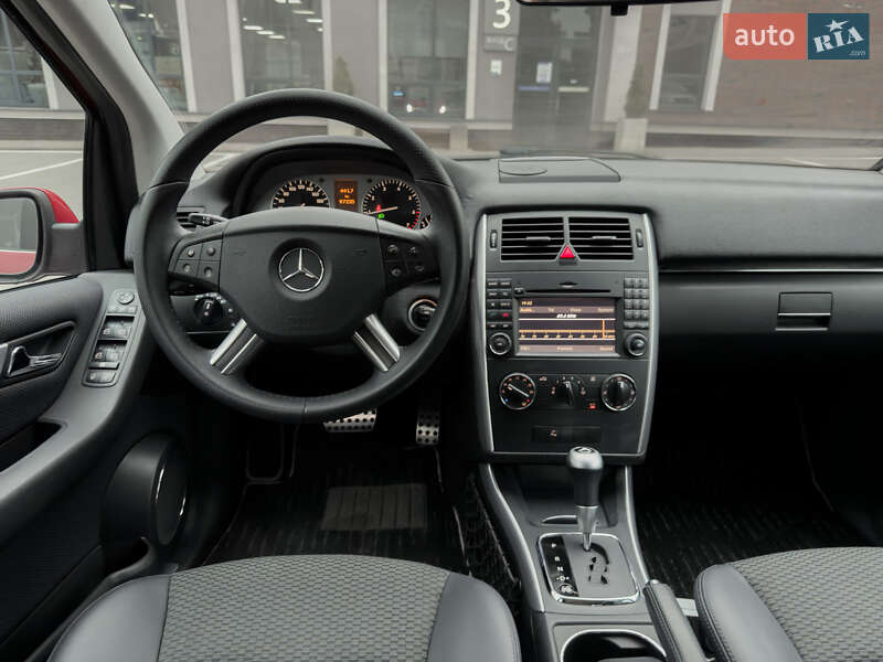 Хетчбек Mercedes-Benz B-Class 2010 в Києві фото 27 Хетчбек Mercedes-Benz B-Class 2010 в Києві
