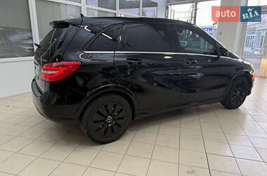 Хэтчбек Mercedes-Benz B-Class 2014 в 