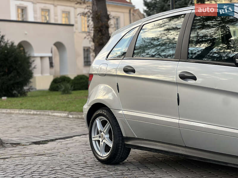 Хэтчбек Mercedes-Benz B-Class 2006 в Жовкве