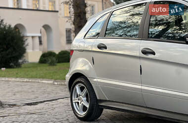 Хэтчбек Mercedes-Benz B-Class 2006 в 