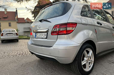 Хэтчбек Mercedes-Benz B-Class 2006 в 