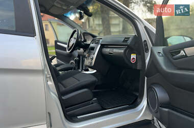 Хэтчбек Mercedes-Benz B-Class 2006 в 