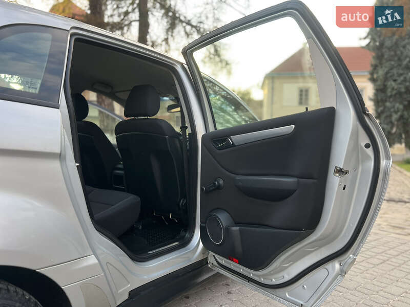 Хэтчбек Mercedes-Benz B-Class 2006 в Жовкве