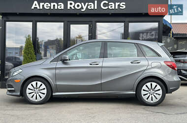 Хэтчбек Mercedes-Benz B-Class 2016 в 
