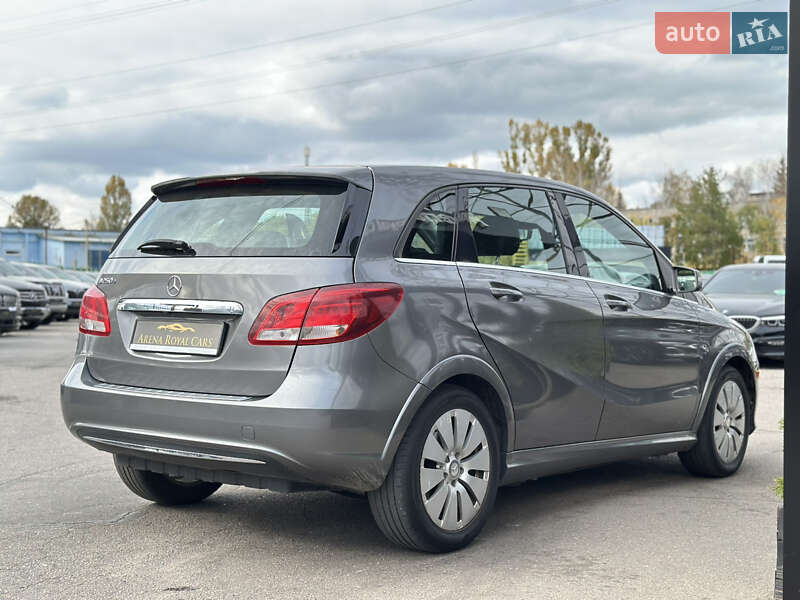 Хэтчбек Mercedes-Benz B-Class 2016 в Харькове