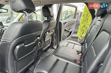 Хэтчбек Mercedes-Benz B-Class 2016 в 