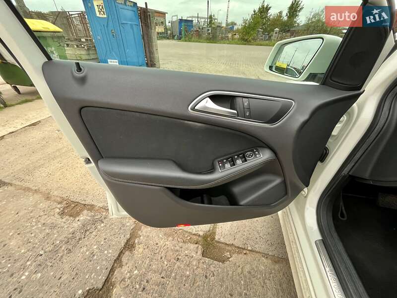 Хэтчбек Mercedes-Benz B-Class 2014 в Львове