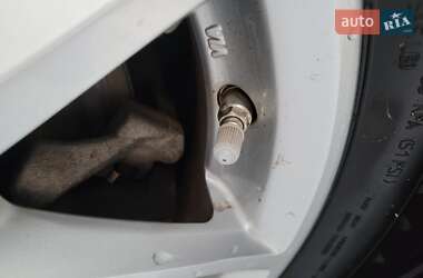 Хэтчбек Mercedes-Benz B-Class 2014 в 