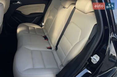 Хэтчбек Mercedes-Benz B-Class 2014 в 