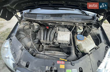 Хэтчбек Mercedes-Benz B-Class 2008 в 