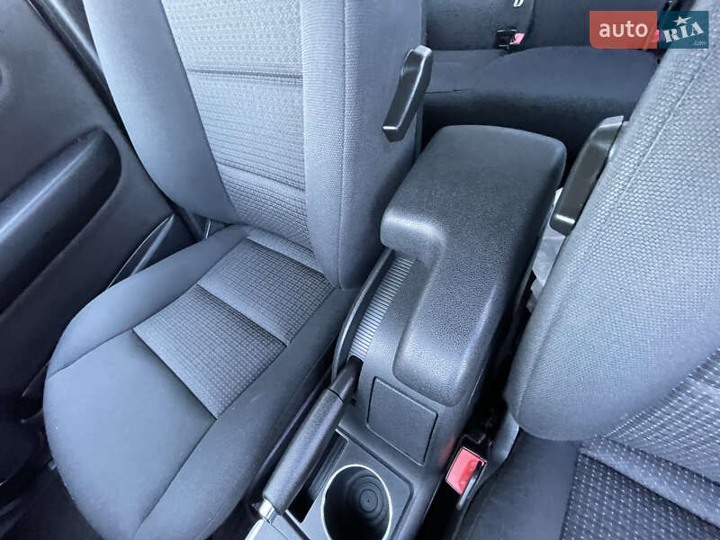 Хэтчбек Mercedes-Benz B-Class 2007 в Ровно фото 48 Хэтчбек Mercedes-Benz B-Class 2007 в Ровно